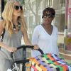 Rachel Zoe en train de faire du shopping pour son fils Skyler  chez Bonpoint à Los Angeles, le 23 juin 2011.