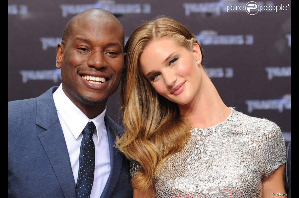 Tyrese Gibson et Rosie Huntington-Whiteley lors de l'avant ...