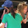 Jennifer Garner, sa fille Violet et une copine à Santa Monica, le 30 juin 2011.