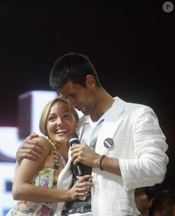 Novak Djokovic, un retour triomphal, lundi 4 juillet 2011, à Belgrade, où 100 000 fans et groupies survoltés attendaient de pouvoir acclamer leur numéro un mondial !