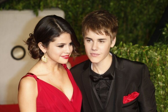 Justin Bieber et sa compagne Selena Gomez à Los Angeles le 27 février 2011