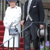 Le 5 juillet 2011, la reine Elizabeth II donnait une garden party dans sa résidence d'été à Edimbourg, Holyroodhouse, où se déroulera la réception du mariage de Zara Phillips fin juillet.