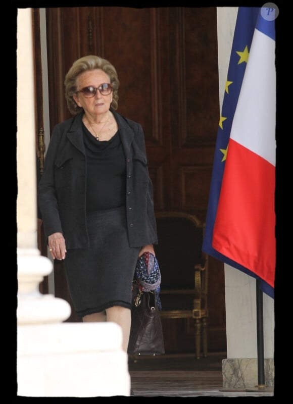 Bernadette Chirac a assisté à la décoration d'Anna Wintour par Nicolas Sarkozy le 6 juillet 2011 à l'Elysée.