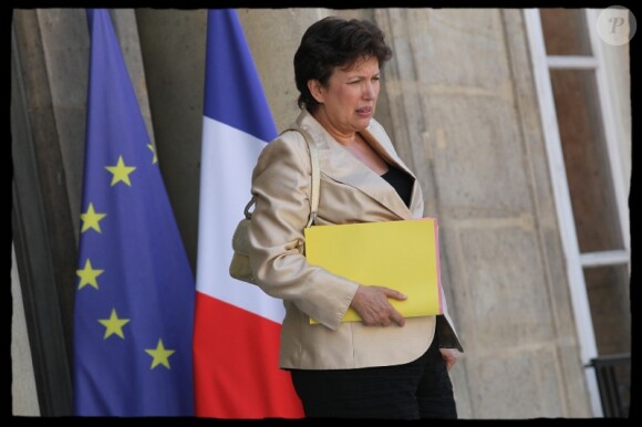 Roselyne Bachelot a assisté à la décoration d'Anna Wintour par Nicolas Sarkozy le 6 juillet 2011 à l'Elysée.