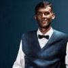 Stromae pour la campagne de l'ASBL Access-I, pour que les handicapés moteur puissent avoir accès aux festivals