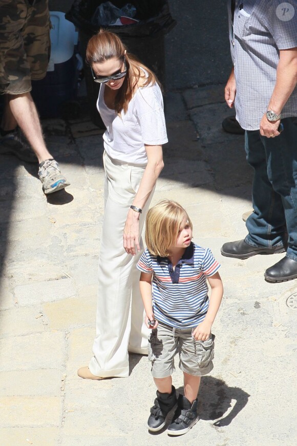 Angelina Jolie et Shiloh sur le tournage de World War Z à Malte - juin 2011
