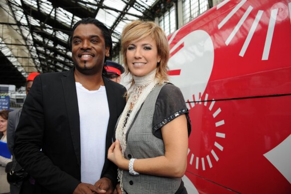 Anthony Kavanagh et Natacha Amal participent aux festivités du 30e anniversaire du TGV, à Paris-Gare de Lyon, jeudi 7 juillet 2011.