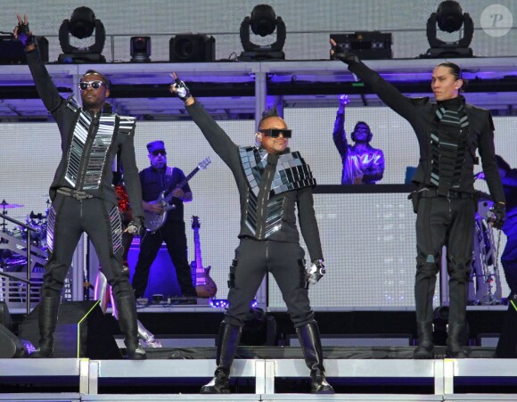 Will.I.Am, Alp.de.Ap, et Taboo, des Black Eyed Peas au Stade de France