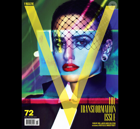 Penélope Cruz en couverture de V Magazine pour le mois d'août
