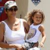 Halle Berry et sa fille, Nahla, à la sortie de la garderie à Los Angeles le 11 juillet 2011