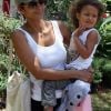 Halle Berry et son trésor de fille, Nahla, le 11 juillet 2011 à Los Angeles 