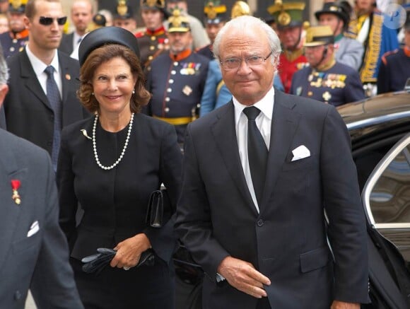 De nombreuses têtes couronnées, dont le roi Carl XVI Gustaf et la reine Silvia de Suède, avaient fait le déplacement à Vienne samedi 16 juillet 2011 pour les funérailles européennes de l'archiduc Otto de Habsbourg-Lorraine, décédé le 4 juillet.