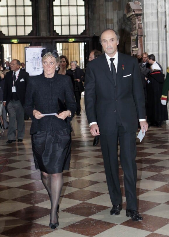 Funérailles d'Otto de Habsbourg-Lorraine, le 16 juillet 2011 : la princesse Astrid et le prince Lorenz de Belgique.