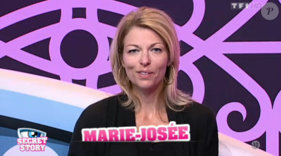 Marie-Josée a décidé de quitter l'aventure Secret Story 5 (quotidienne du lundi 18 juillet 2011).