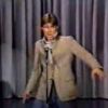 En 1983, Jim Carrey fait ses débuts dans le stand-up en imitant les stars US. Bluffant !