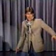 En 1983, Jim Carrey fait ses débuts dans le stand-up en imitant les stars US. Bluffant !
