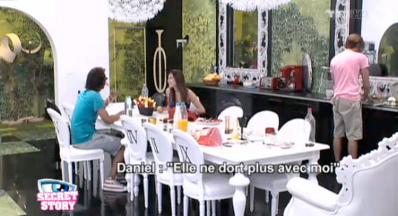 Daniel n'arrive plus à parler à Ayem, dans Secret Story 5, vendredi 26 août sur TF1