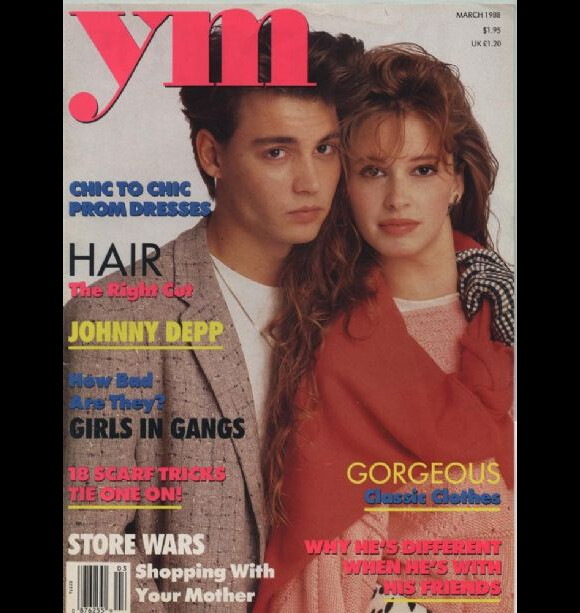 Johnny Depp, à 24 ans, prend la pose pour une de ses toutes premières couvertures de magazine. YM, mars 1988.