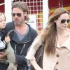 Brad Pitt, Angelina Jolie et leurs enfants Shiloh et leurs jumeaux Knox and Vivienne en visite dans un zoo à Londres, le 13 août 2011