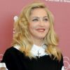 Venue à Venise pour défendre W.E., son premier film de réalisatrice, Madonna a opté pour un look sage et sérieux. Venise, le 1er septembre 2011.
