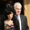Amy Winehouse et son père Mitch à Londres, en mars 2009.
