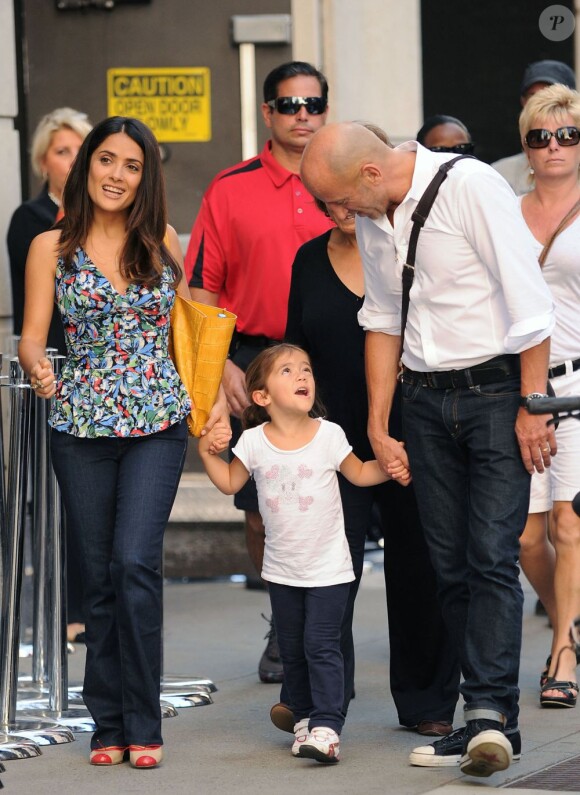 Salma Hayek et sa fille Valentina en promenade à New York le 9 septembre 2011