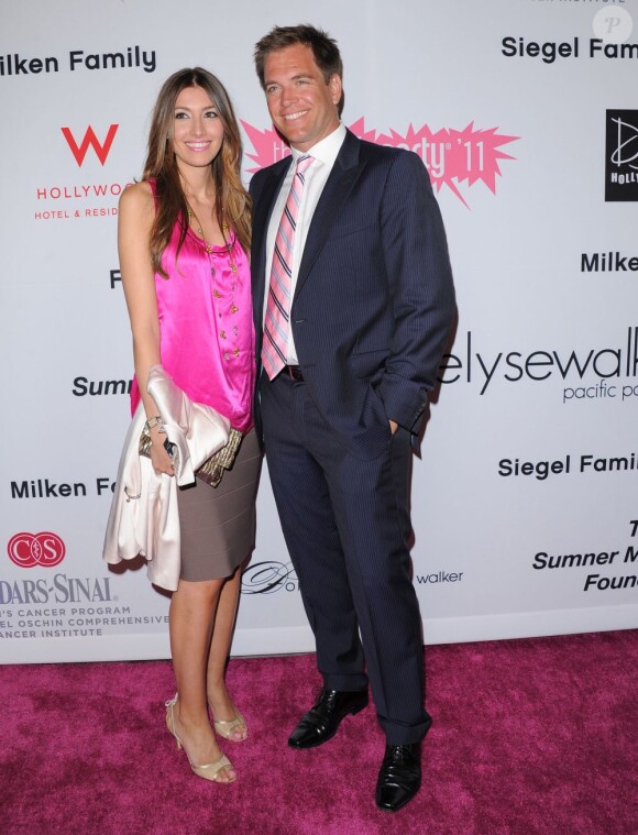 Michael Weatherly en cravate rose lors de la 7ème édition de la Pink Party organisée en faveur de la lutte contre le cancer du sein, au W. Hotel, Hollywood, le 10 septembre 2011.