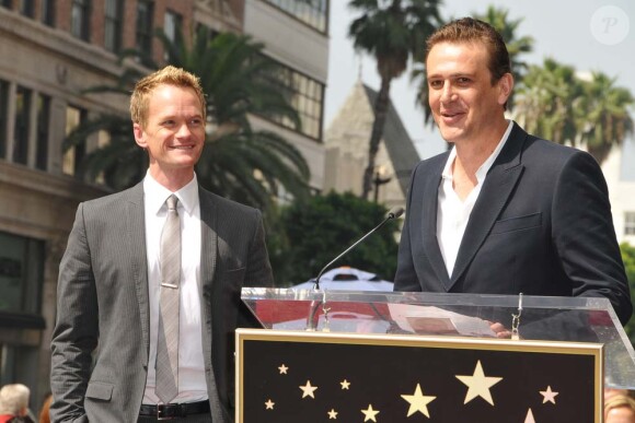 Neil Patrick Harris reçoit son étoile sur Hollywood Boulevard, le 15 spetembre 2011. Ici avec Jason Segel de How I met your mother.