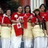Les supportes des Tonga se sont déplacés en masse pour acclamer les leurs, revêtant costumes traditionnels... et moins traditionnels !