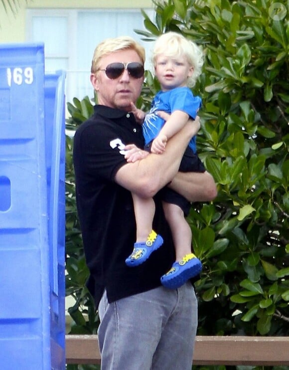 Boris Beckham et son fils Amadeus le 4 septembre 2011 à Miami