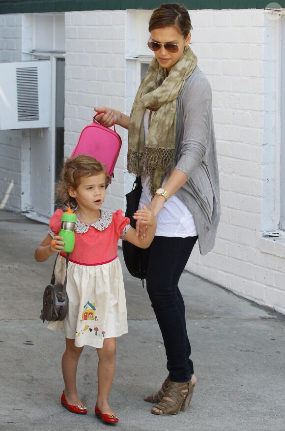 Jessica Alba et sa fille Honor à Beverly Hills le 19 septembre 2011