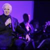 Charles Aznavour, mercredi 28 septembre 2011, était bien entouré pour la soirée spéciale au profit de l'association Aznavour pour l'Arménie, à l'Olympia. Plein d'amis sur scène, plein d'amis dans la salle...