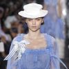 Miranda Kerr chez Galliano a fait sensation lors de la Fashion Week parisienne 