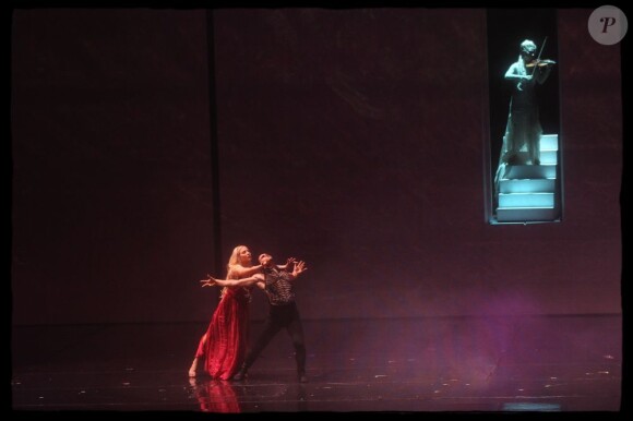 Première de la comédie musicale Dracula, L'Amour plus fort que la Mort, au Palais des Sports à Paris le 1er et 2 octobre 2011