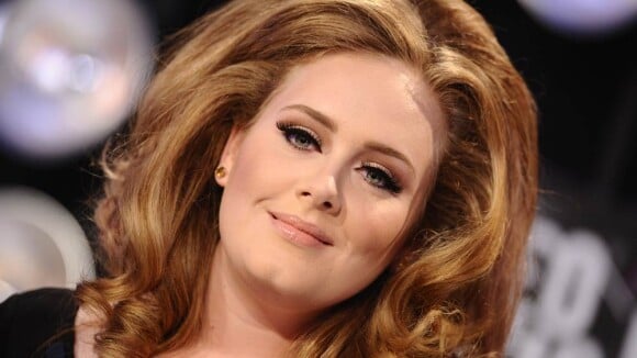 Adele, encore souffrante, annule ses retrouvailles avec les Américains