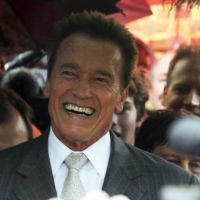 Arnold Schwarzenegger fait découvrir à son fils sa ville natale