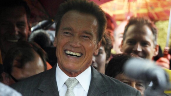 Arnold Schwarzenegger fait découvrir à son fils sa ville natale