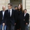 Carla Bruni-Sarkozy et son époux Nicolas lors des Journées du Patrimoine à Paris en septembre 2011