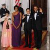 Michelle et Barack Obama lors du dîner d'état organisé en l'honneur du président sud-coréen Lee Myung-bak et de son épouse Kim Yun-ok. Washington le 13 octobre 2011