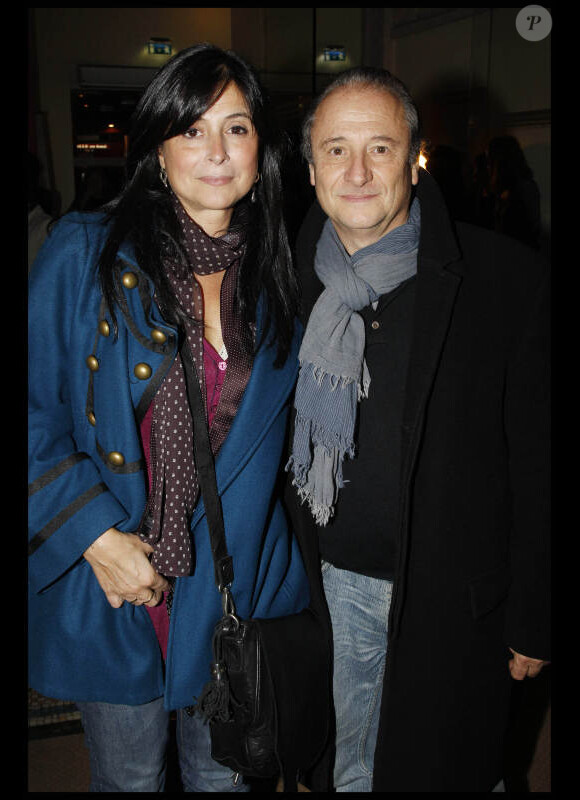 Patrick Braoudé et sa femme lors de la générale du On Alone Man Show de Pascal Légitimus au Palace à Paris le 17 octobre 2011 