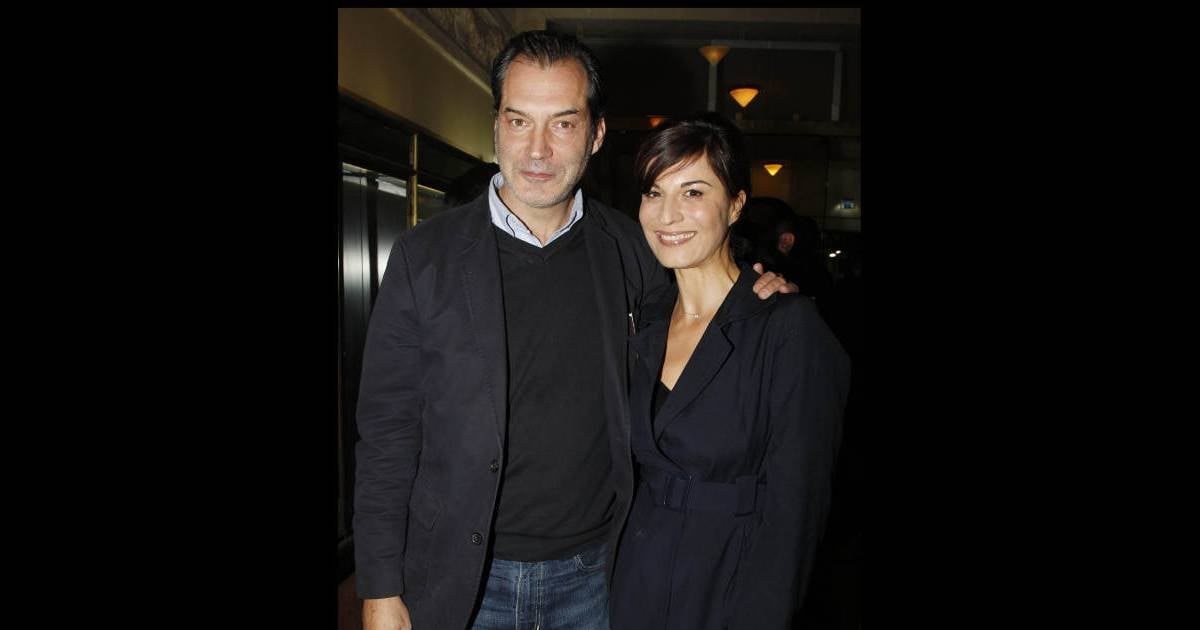 Samuel Labarthe Et Sa Nouvelle Compagne Samuel Labarthe et son épouse Hélène Médigue lors de la générale du On