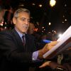 George Clooney présente, à Paris, son film Les Marches du pouvoir. Le 18 octobre 2011