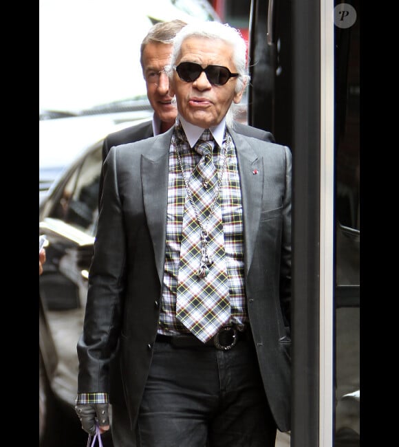 Karl Lagerfeld, à la sortie de son hôtel dans le quartier branché de Soho. New York, le 8 septembre 2011.