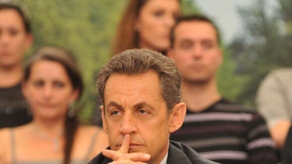 Nicolas Sarkozy face à Yves Calvi, Jean-Pierre Pernaut et la crise