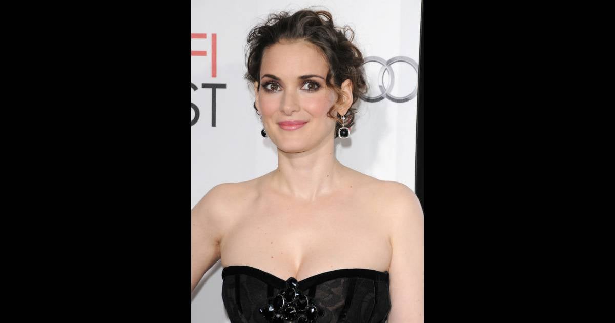 Winona Ryder Films Et Programmes Tv Tim Burton joue à Frankenstein avec Winona Ryder - Purepeople