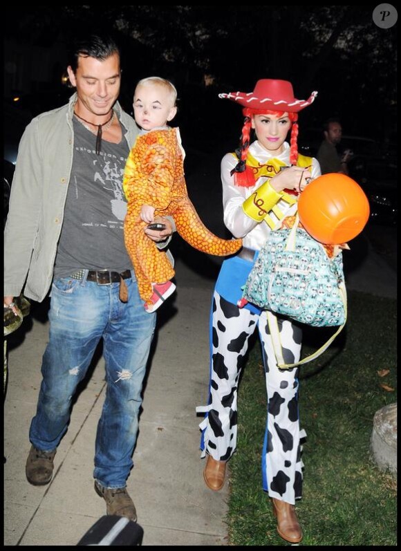 L'adorable petit Zuma, dernier fils de Gwen et son époux Gavin Rossdale sait comment attendrir les photographes à Halloween 