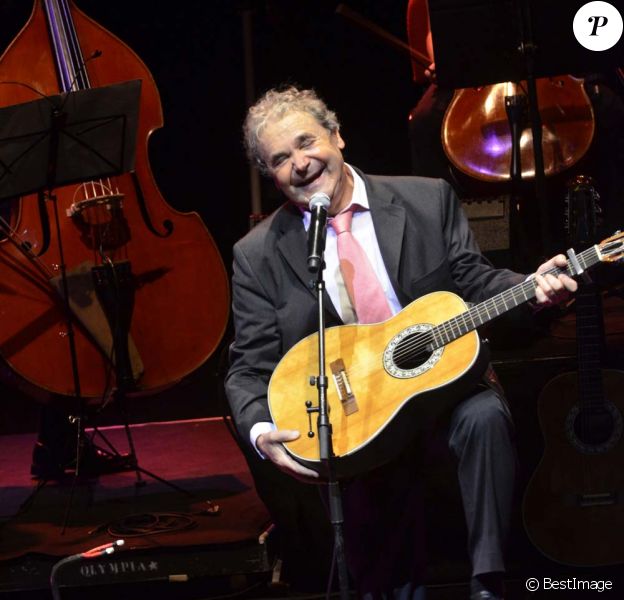 Pierre Perret à L'Olympia, à Paris, le 28 octobre 2011.