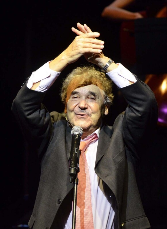 Pierre Perret à L'Olympia, à Paris, le 28 octobre 2011.