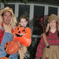 Alyson Hannigan en famille : deux épouvantails et leur adorable citrouille