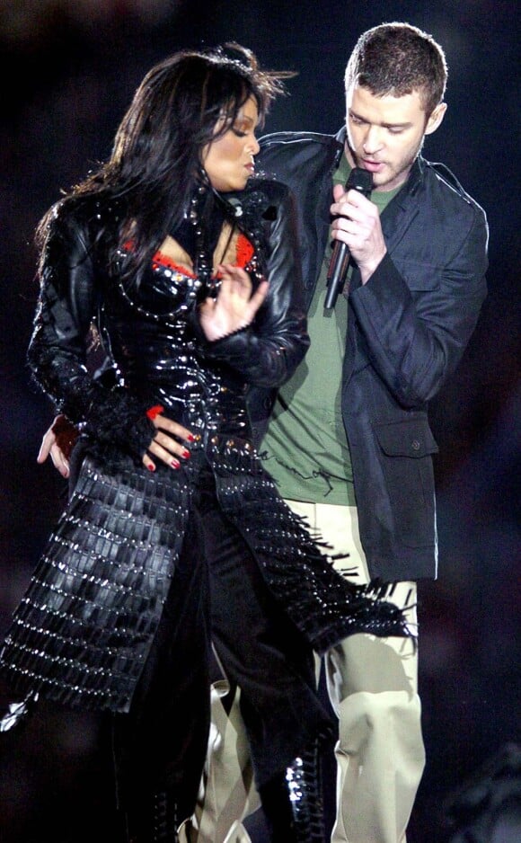 Janet Jackson et Justin Timberlake à la finale du Super Bowl, à Houston (Texas), le 1er février 2004.
